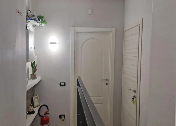 בית הארחה Brisa's House נאפולי